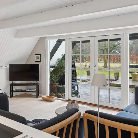 Svenne - 1-4km From The Sea By Interhome Semesterbostad *
